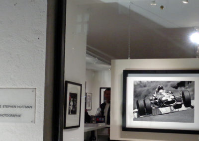 Werner Eisele, Flying Eagle, Schaufenster der Galerie Stephen Hooffman - Foto Helga Waess