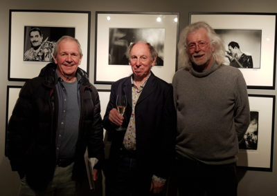 Reporter Fritz Egner, Fotograf Peter Hince, Queen-Produzent Reinhold Mack, in der Galerie Stephen Hoffman - Muenchen