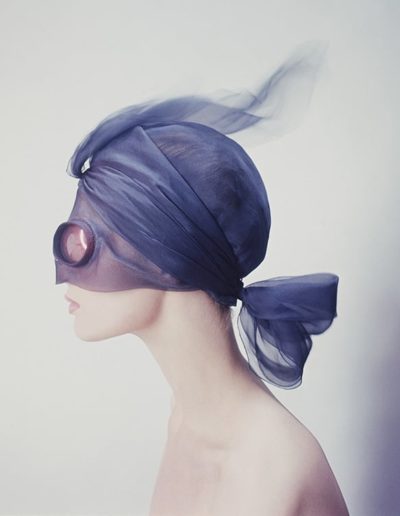Norman Parkinson, Model Celia Hammond-Wearing goggles for "Queen Magazine". 1964. Galerie Stephen Hoffman