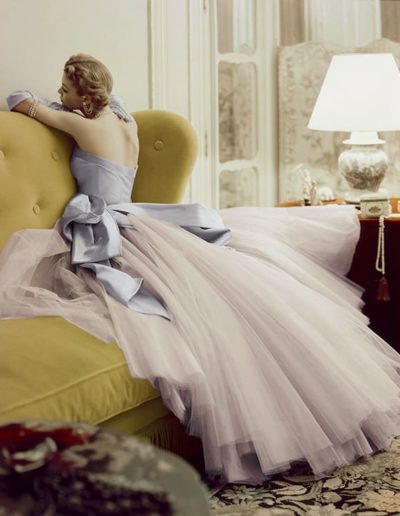 Norman Parkinson, Paris Drama - American Vogue - April 1950 . Galerie Stephen Hoffman, München