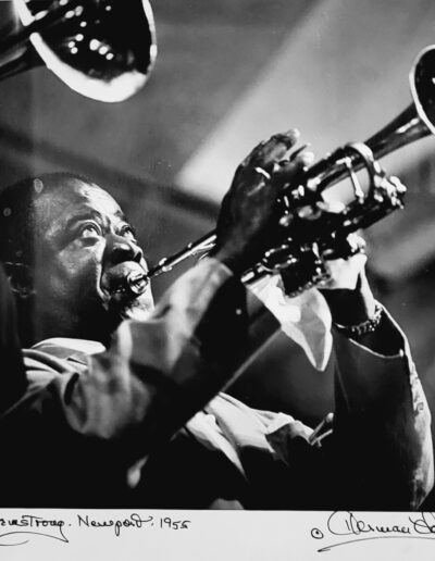 Herman Leonard: The Art of Jazz, Louis Armstrong, 1955, The Newport Jazz Festival - Galerie Stephen Hoffman, München