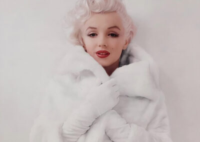 Milton Greene Porträtserie der Ikone im weißen Hermelinmantel entstand im März 1955 im New Yorker Fotostudio - Galerie Stephen Hoffman